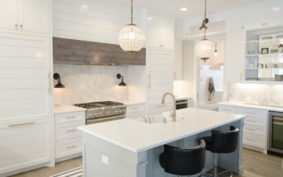 Luxury home kitchen. Credit: Aaron Huber, Unsplash