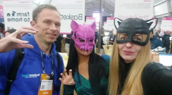 Jonathan Symcox with cat ladies at Web Summit