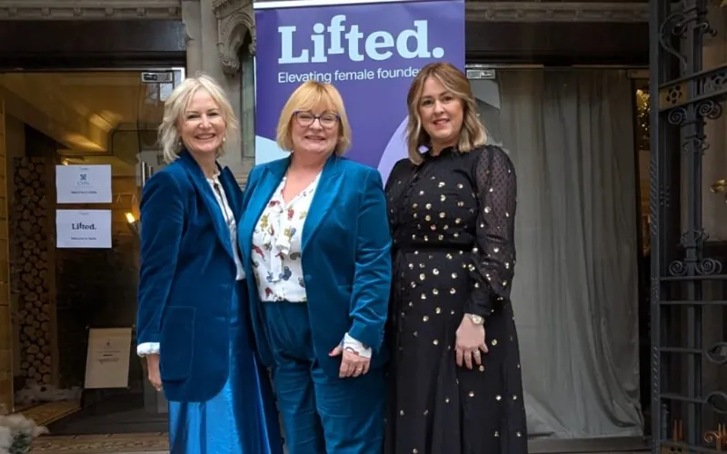 Helen Oldham (left) and Jordan Dargue (right) of Lifted Ventures with Elaine Galston of The Bettii Pod