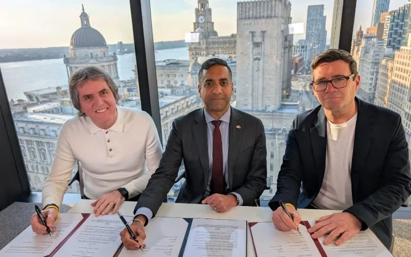 Steve Rotheram, Andy Burnham sign Axiom Space agreement