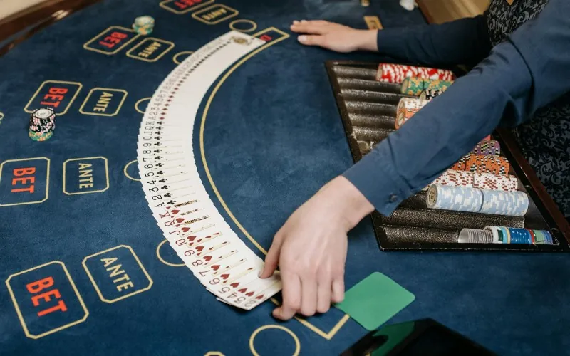 Casino dealer