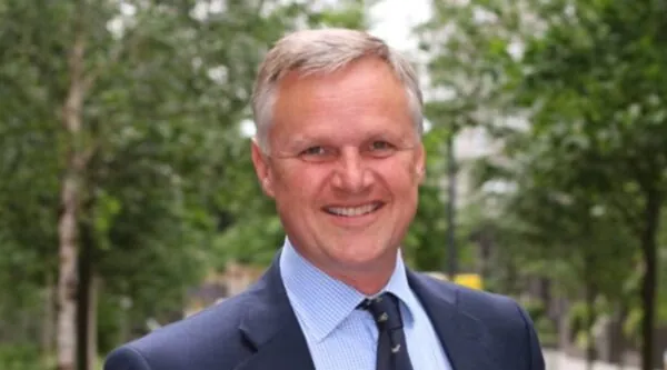 Stuart Feast, chair, Zippen