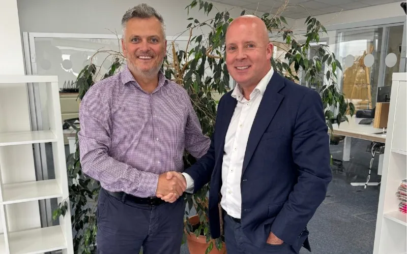 (L-R) Duar Fleming, MD of EnviroCentre and Nick Dilworth, CEO of Cura Terrae.