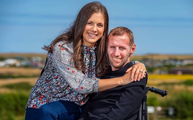 Lindsey Burrow and Rob Burrow