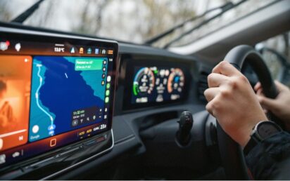 How Technology is Transforming the Used Car Market in the UK