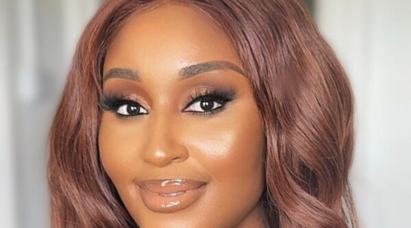 Tsitsi Mtasa, Wisterias