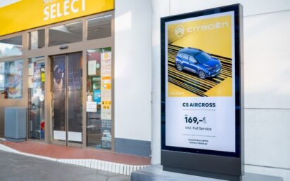 Intelligent Signage Media x VIOOH