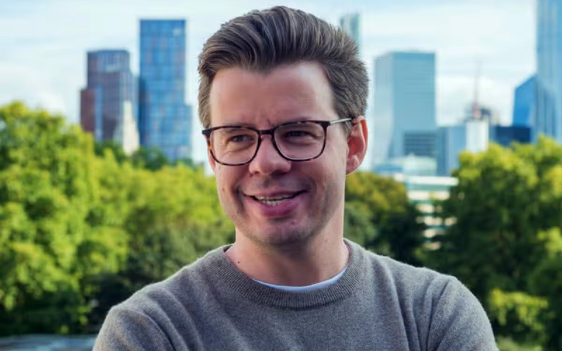 Marc-Warner, CEO, Faculty