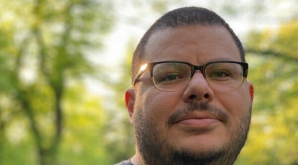 Gilbert Corrales, Leaf