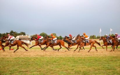 Horse racing. Credit: Marie-Claude Vergne, Pexels
