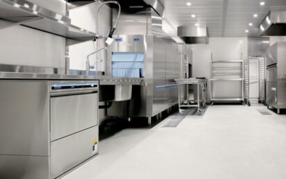 Commercial kitchen. Credit - Ricardo Gomez Angel, Unsplash