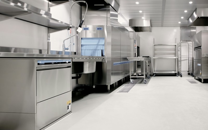 Commercial kitchen. Credit - Ricardo Gomez Angel, Unsplash