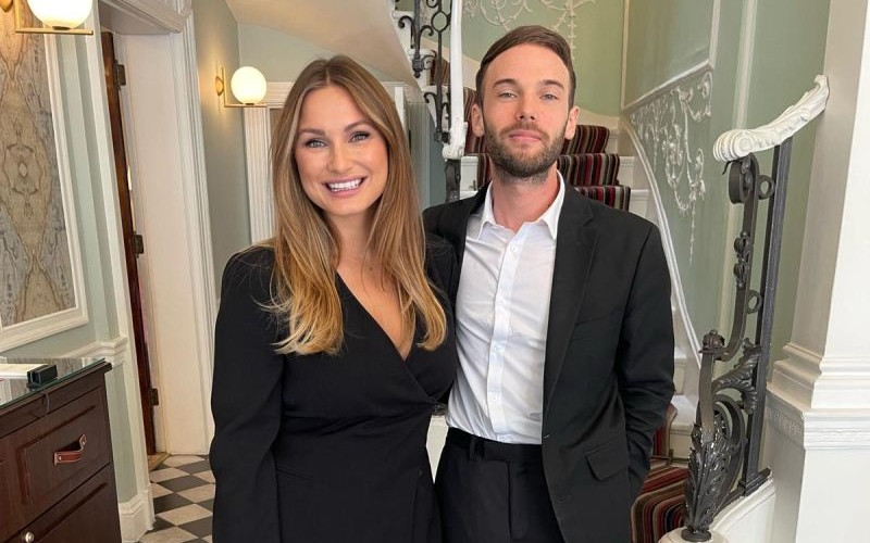 Samantha Faiers & John Bailey – Revive Collagen