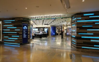 Harvey Nichols - credit Wpcpey, Wikimedia Commons.jpg