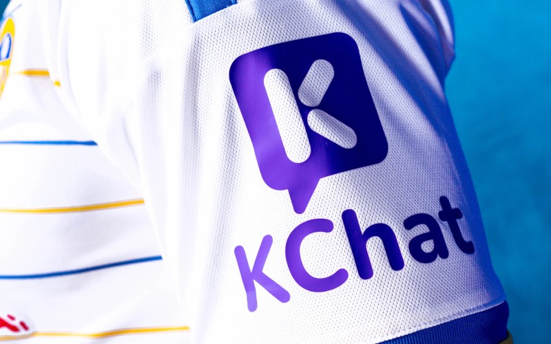 KChat on Leeds United shirt